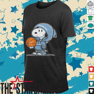 Snoopy Wearing North Carolina Tar Heels Basketball Shirt