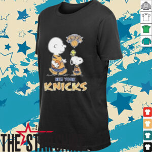 Snoopy Woodstock and Charlie Brown walking New York Knicks Shirt