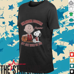 rfMr8zjs Official Charlie Brown And Snoopy Oklahoma Sooners Forever Not Just When We Win T Shirt3